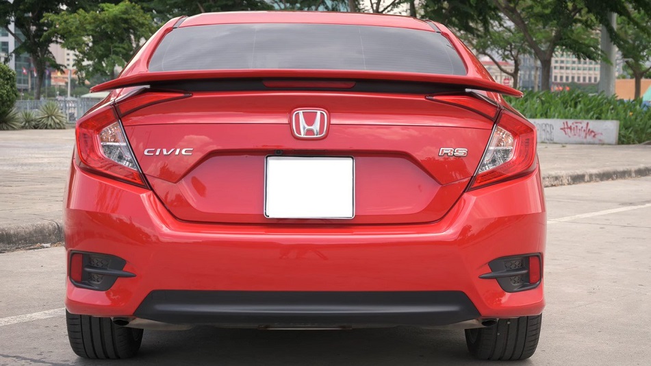 So sánh thiết kế ngoại thất Honda Civic và Mazda 3 (Phần 2)